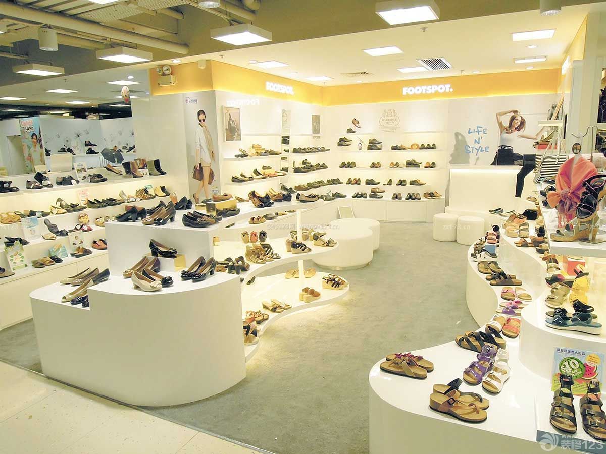 惊喜震撼来袭！昆明【金地锦康湖山大境】官方营销中心荣耀盛大启幕！4月全新一房一价表重磅发布热卖户型惊艳登场更有超值限时优惠惊喜不断诚邀您速(图1)