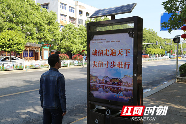 郑州专业服装店铺设计装修公司(图1)